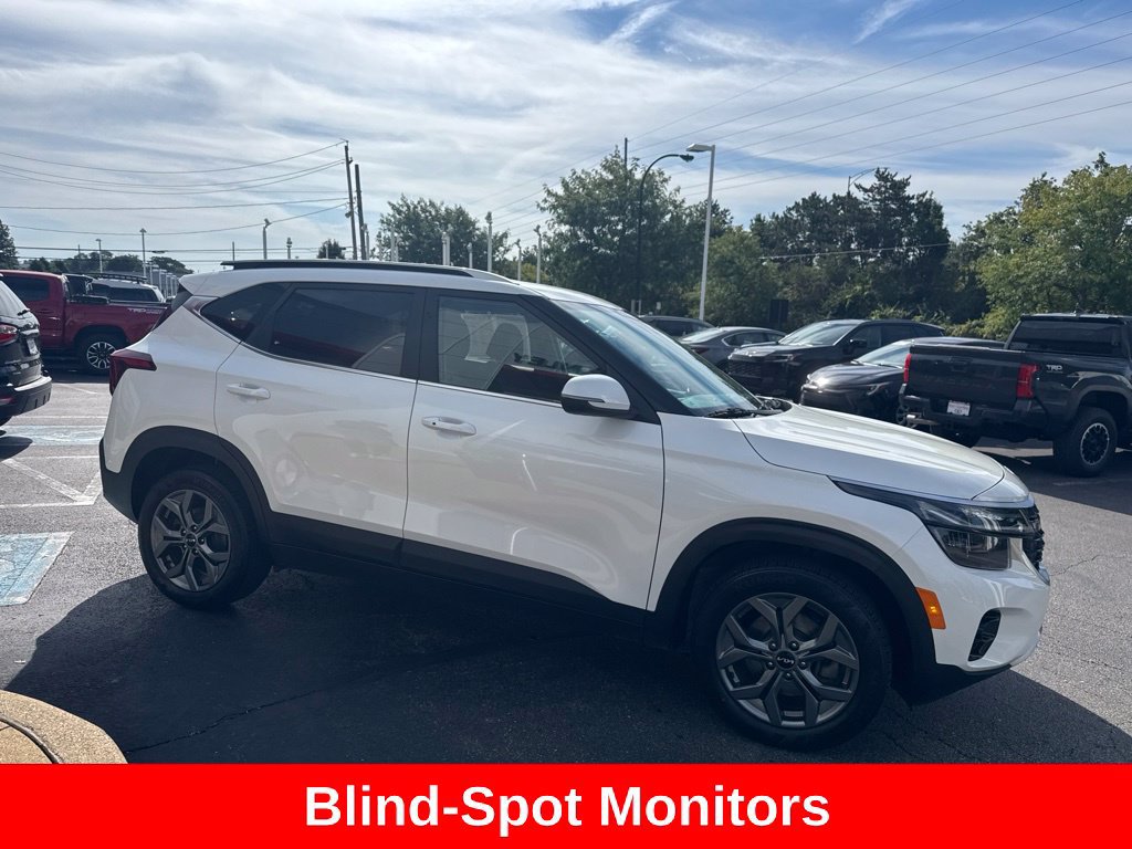 Used 2024 Kia Seltos S AWD/4WD image 8