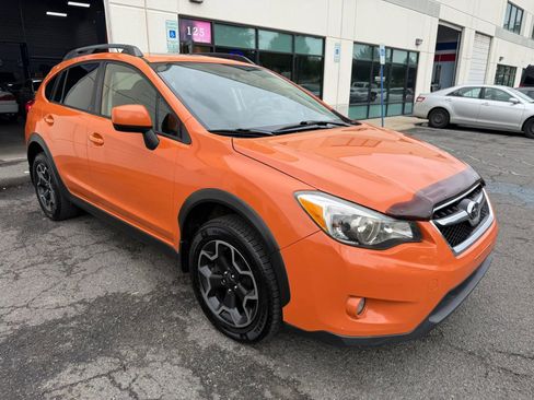 Used 2014 Subaru Crosstrek 2.0i Premium w/ Moonroof Package AWD/4WD image 8
