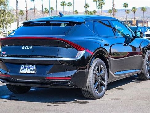 New 2025 Kia EV6 Wind image 8