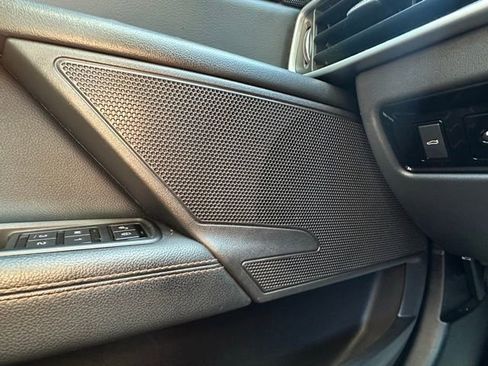 Used 2017 Jaguar XE Prestige image 19