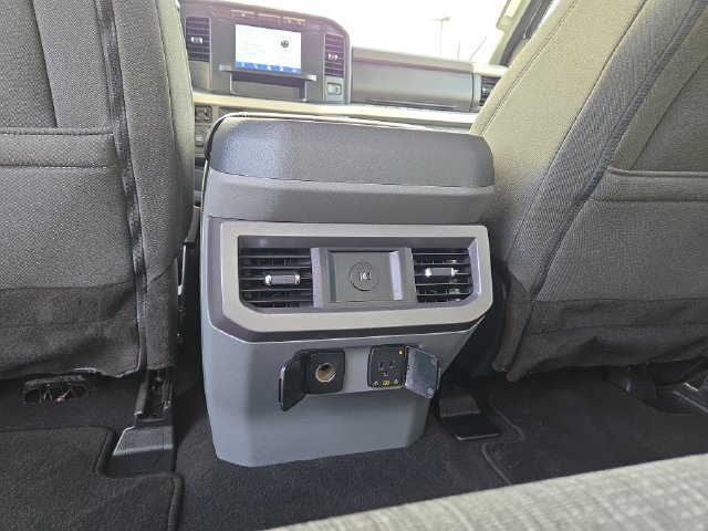 Used 2023 Ford F350 4x4 Crew Cab Super Duty image 34