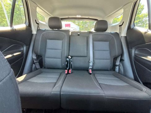 Used 2024 GMC Terrain SLE w/ Driver Convenience Package AWD/4WD image 11