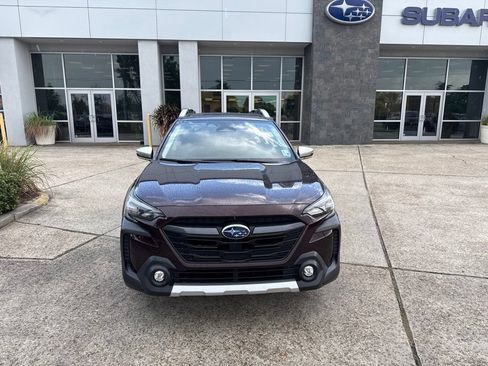 Used 2023 Subaru Outback Touring AWD/4WD image 2