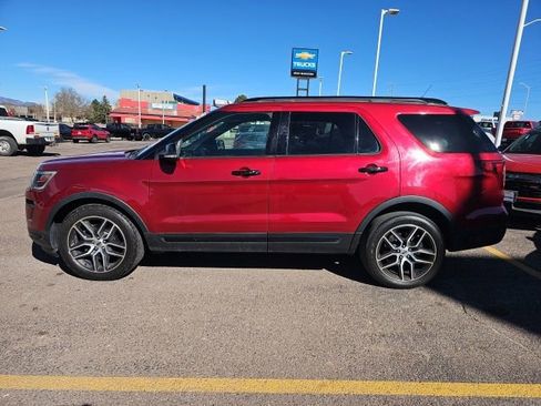 Used 2018 Ford Explorer Sport image 9