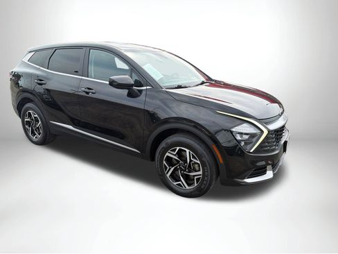 Used 2023 Kia Sportage LX AWD/4WD image 9