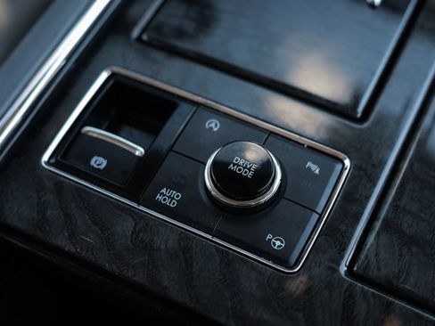 Used 2018 Lincoln Navigator L Select w/ Technology Package AWD/4WD image 34