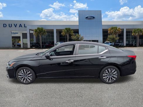 Used 2023 Nissan Altima 2.5 SV image 6