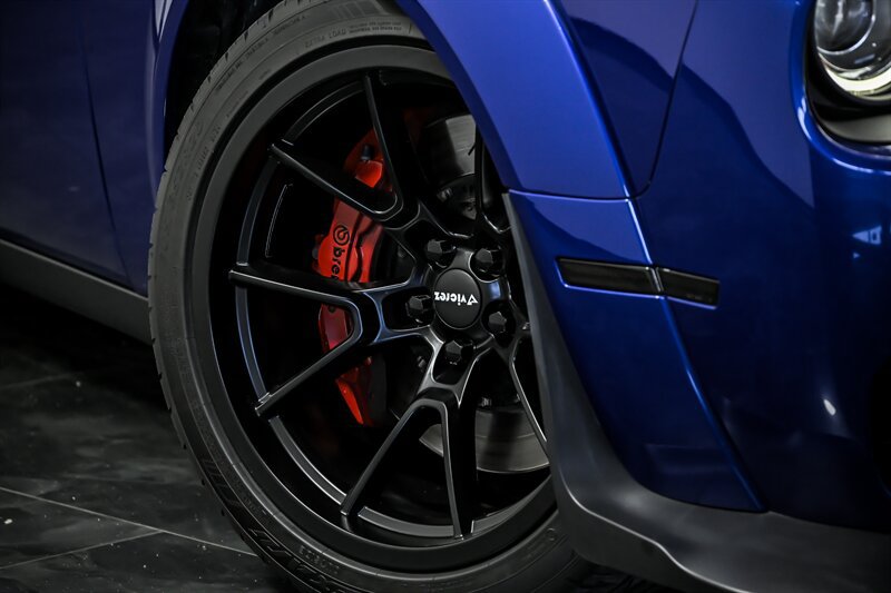 Used 2019 Dodge Challenger R/T Scat Pack RWD image 3