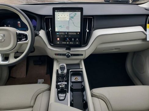 New 2026 Volvo XC60 B5 Ultra w/ Protection Package Premier AWD/4WD image 29