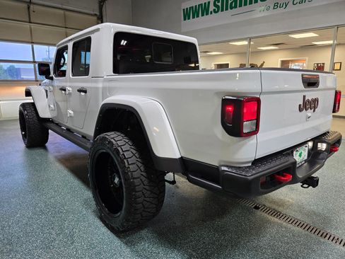Used 2021 Jeep Gladiator Rubicon AWD/4WD image 10