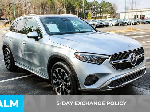 Used 2025 Mercedes-Benz GLC 350e GLC 350e image 3