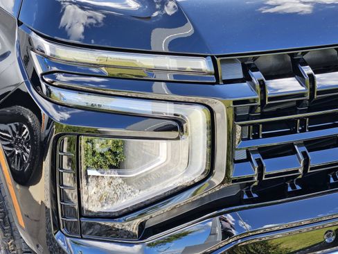 New 2026 Chevrolet Tahoe Z71 w/ Comfort Package AWD/4WD image 10