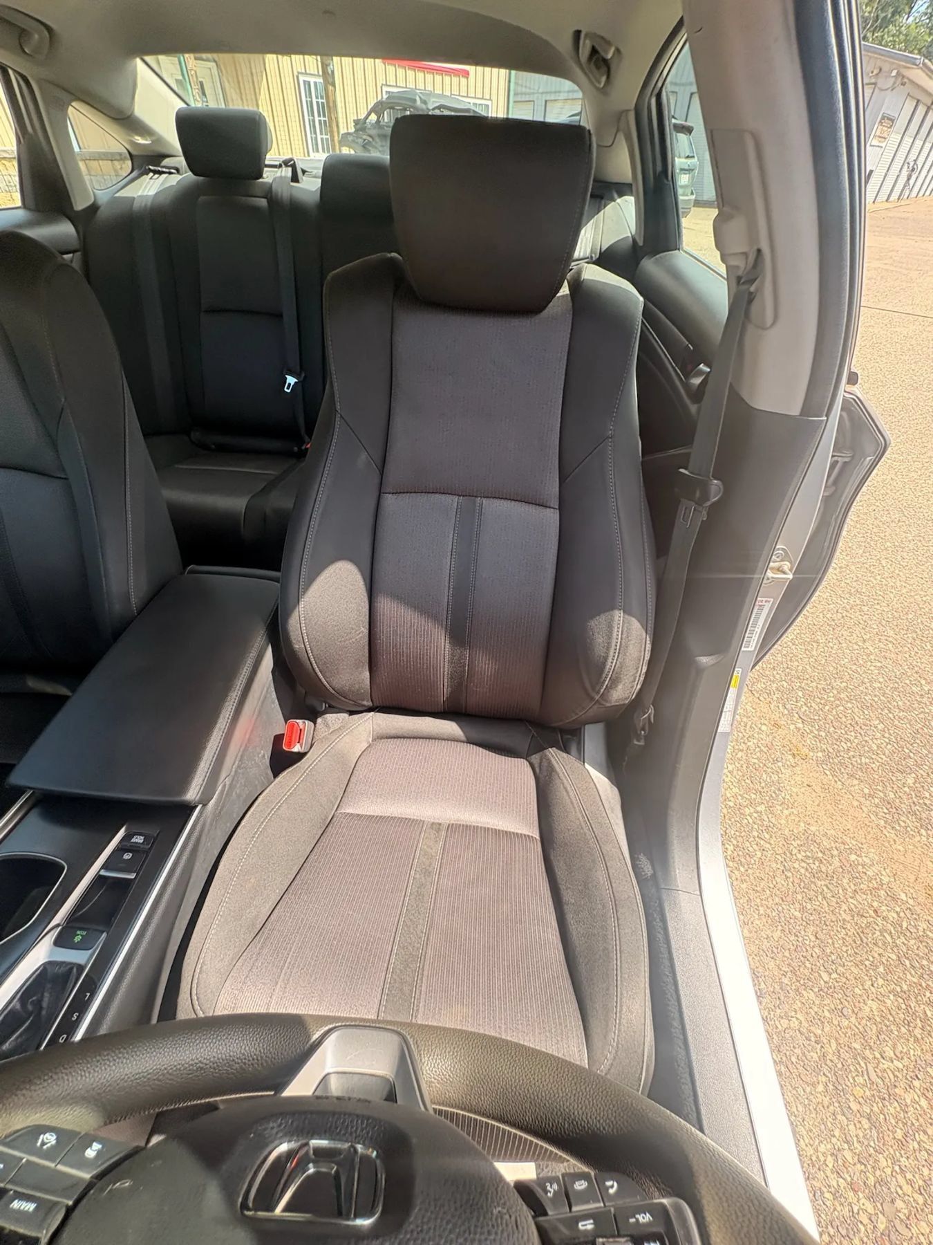 Used 2019 Honda Accord EX image 11