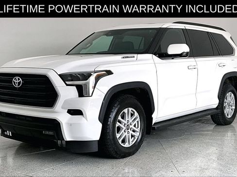 Used 2023 Toyota Sequoia SR5 w/ SR5 Premium Package AWD/4WD image 14