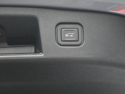 Used 2024 Chevrolet Blazer EV LT AWD/4WD image 27