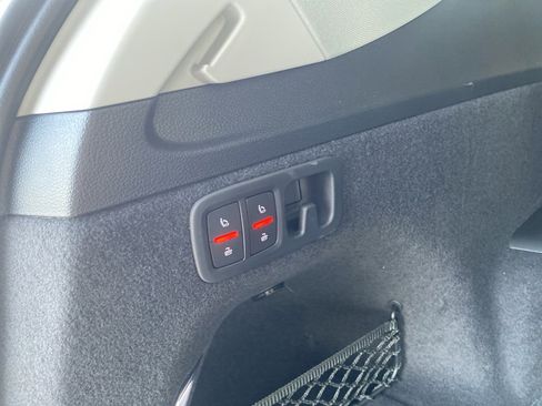 Used 2025 Audi Q7 3.0T Premium w/ Convenience Package image 20