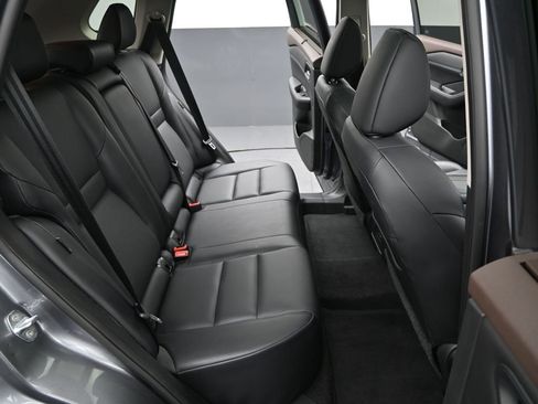 Used 2023 Nissan Rogue SV w/ SV Premium B Package image 20