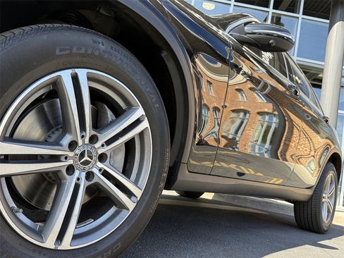 Certified 2022 Mercedes-Benz GLC 300 4MATIC image 12