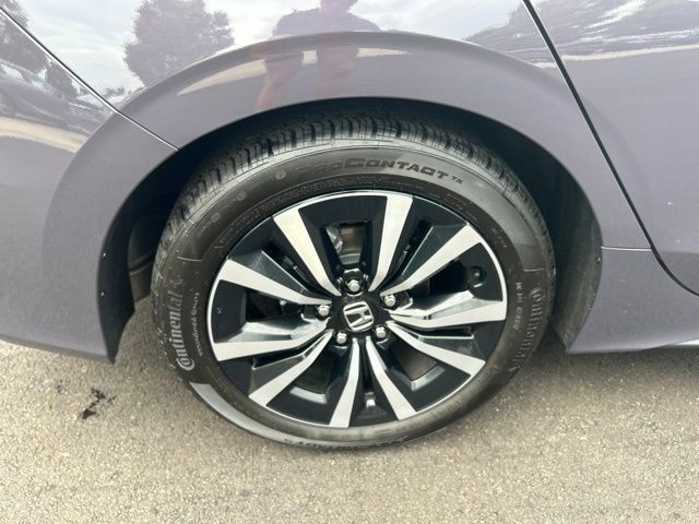Used 2024 Honda Civic EX-L image 32