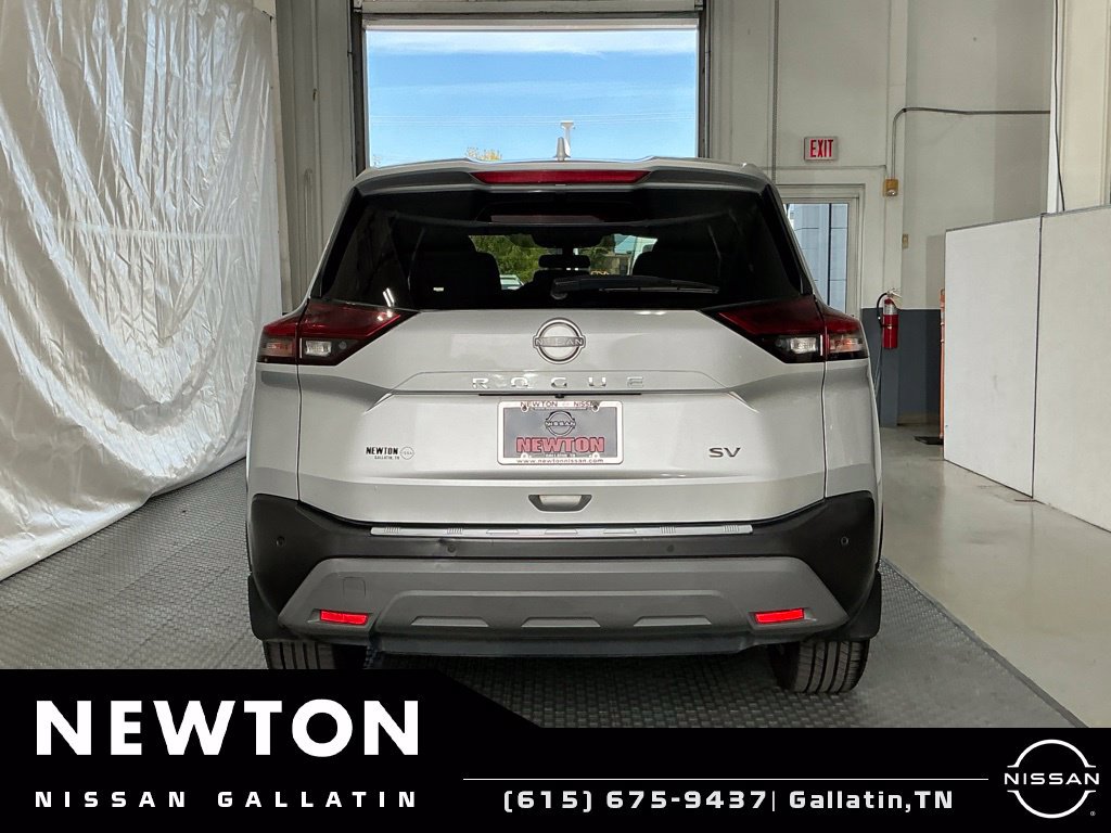 Used 2022 Nissan Rogue SV FWD image 5