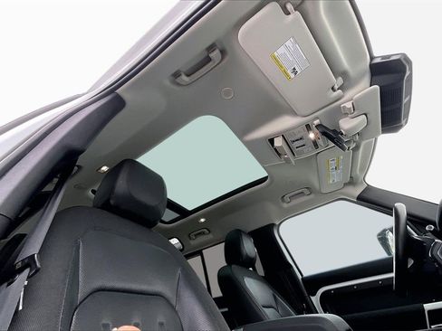 Used 2021 Land Rover Defender 110 S image 28