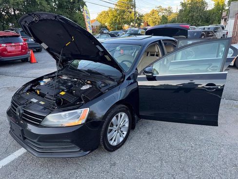 Used 2015 Volkswagen Jetta TDI SE image 9