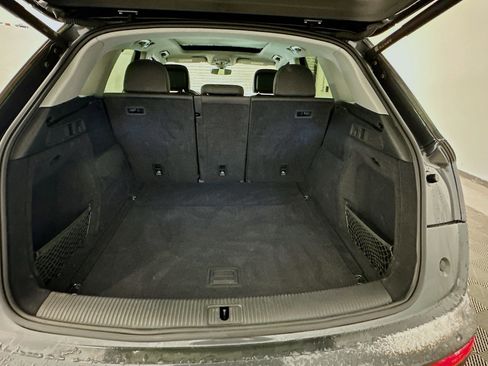 Used 2023 Audi Q5 2.0T Premium w/ Convenience Package image 31