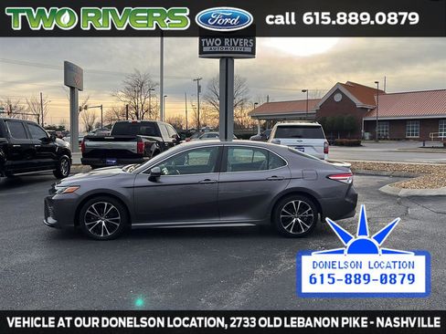 Used 2020 Toyota Camry SE image 35