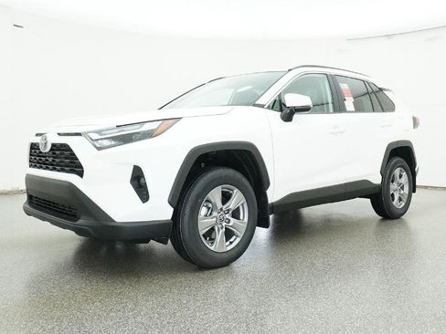 New 2025 Toyota RAV4 XLE image 6