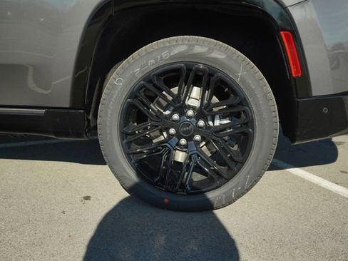 New 2026 Jeep Grand Wagoneer Limited image 39