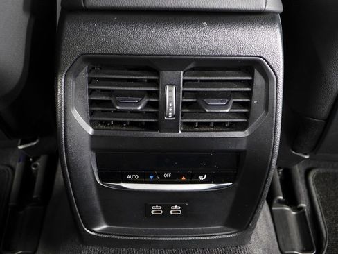 Used 2023 BMW i4 eDrive40 RWD image 24