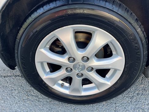 Used 2011 Toyota Camry LE image 24