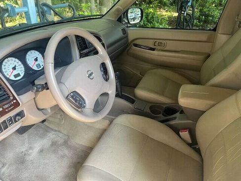 Used 2002 Nissan Pathfinder LE image 8