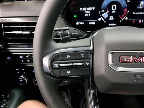 Used 2025 GMC Yukon AT4 w/ AT4 Premium Package AWD/4WD image 26