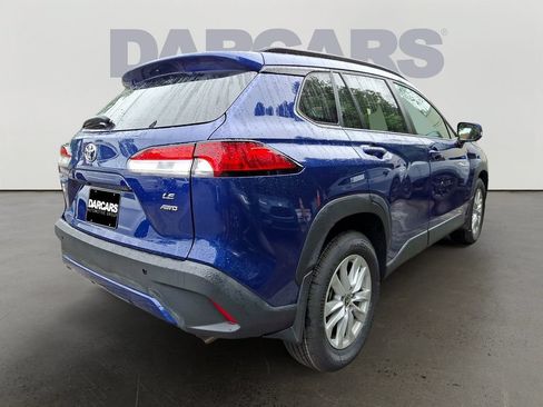 Used 2023 Toyota Corolla Cross LE AWD/4WD image 7