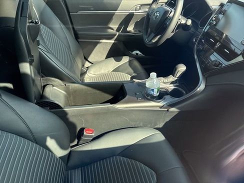 Used 2024 Toyota Camry SE w/ Cold Weather Package image 7