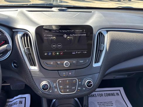 Used 2025 Chevrolet Malibu LT image 18