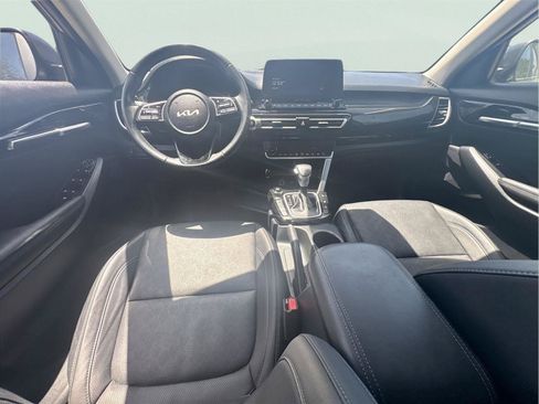 Used 2023 Kia Seltos EX AWD/4WD image 11