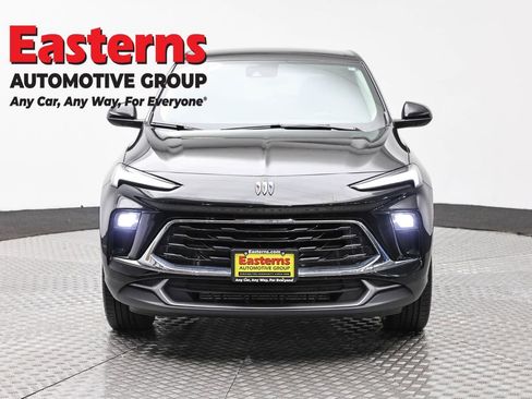 Used 2025 Buick Encore GX Preferred FWD image 2