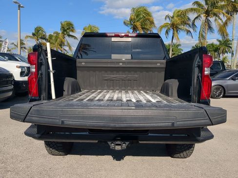 Used 2024 Chevrolet Silverado 1500 ZR2 w/ Technology Package image 13