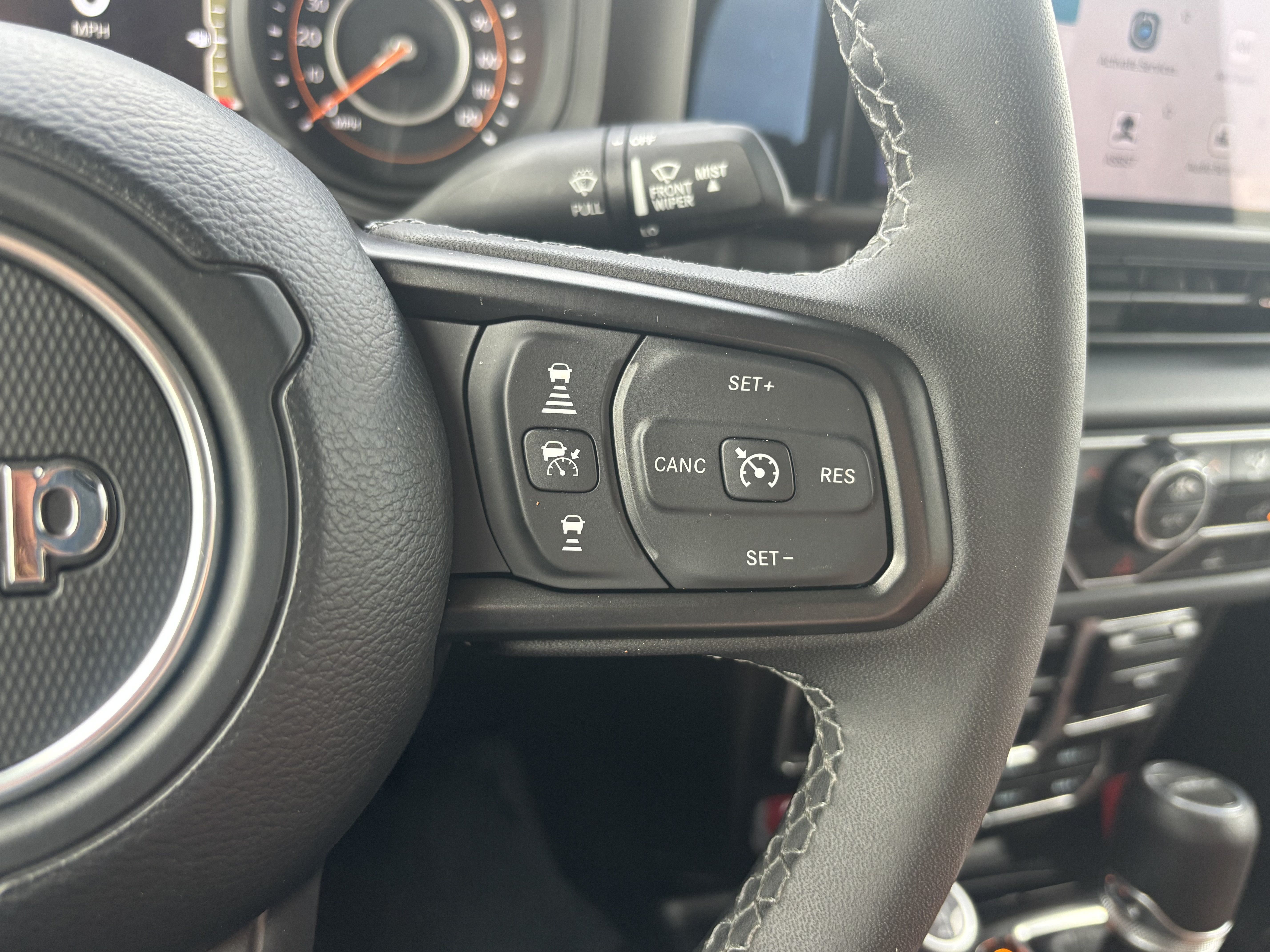 Used 2026 Jeep Gladiator Rubicon AWD/4WD image 18
