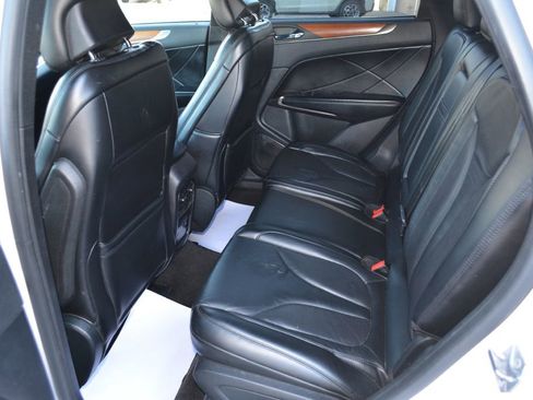 Used 2019 Lincoln MKC Select w/ Select Plus Package image 11