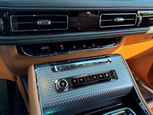 New 2026 Lincoln Aviator Black Label w/ Black Label Special Edition AWD/4WD image 19
