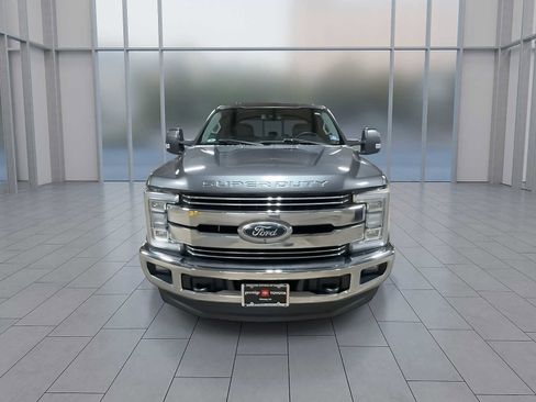 Used 2018 Ford F250 Lariat w/ Lariat Ultimate Package image 3