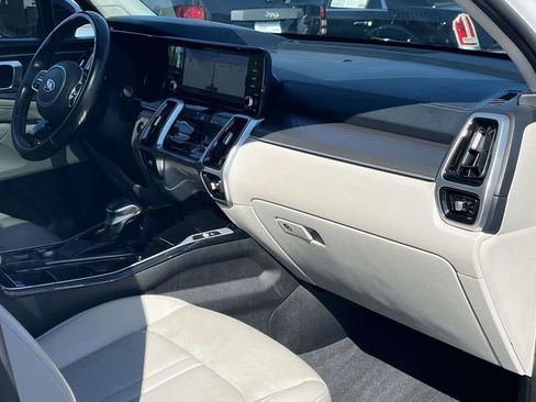 Used 2021 Kia Sorento SX image 27