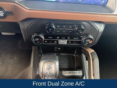 Certified 2024 Ford Bronco Outer Banks w/ Sasquatch Package image 24