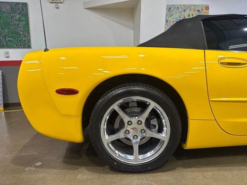 Used 2003 Chevrolet Corvette Convertible w/ Preferred Equipment Group1 RWD image 48