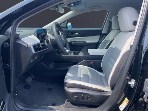 Used 2025 Honda Prologue EX image 9