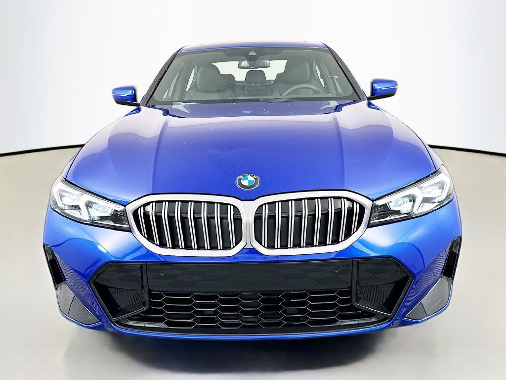 Used 2026 BMW 330i Sedan w/ M Sport Package RWD image 2