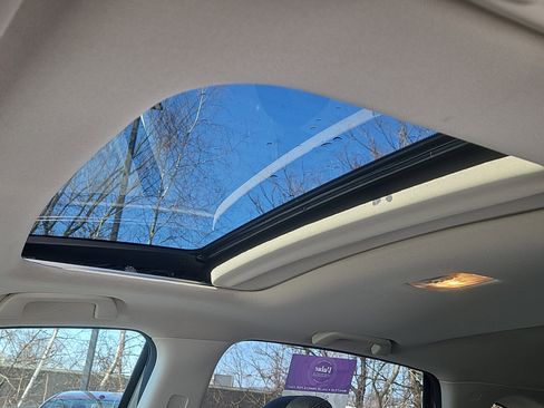 Used 2015 Honda CR-V Touring image 8